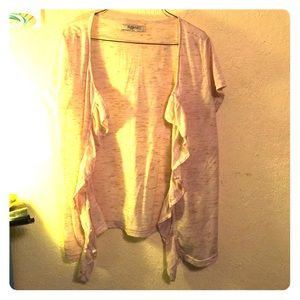 Pink light loose shawl with ruffles