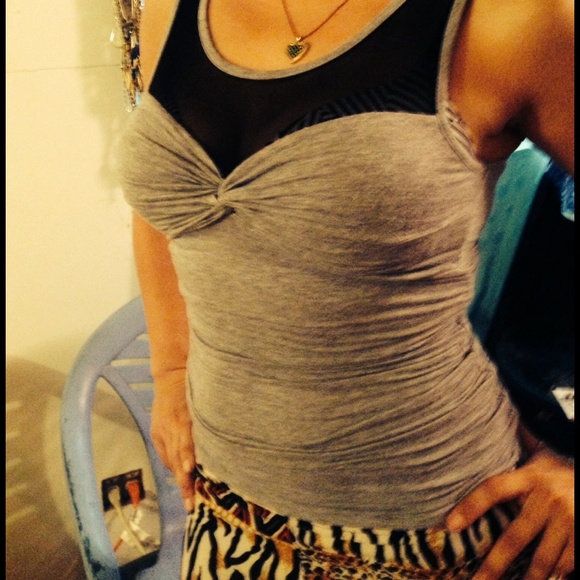 Grey number with black mesh - Picture 2 of 4