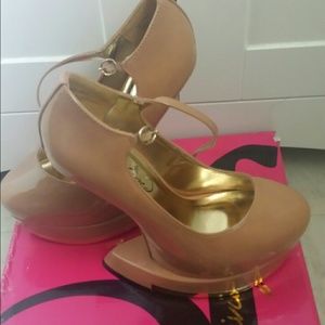 Privileged kelsey heel less tan pumps