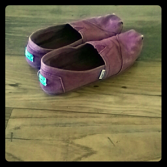 Toms