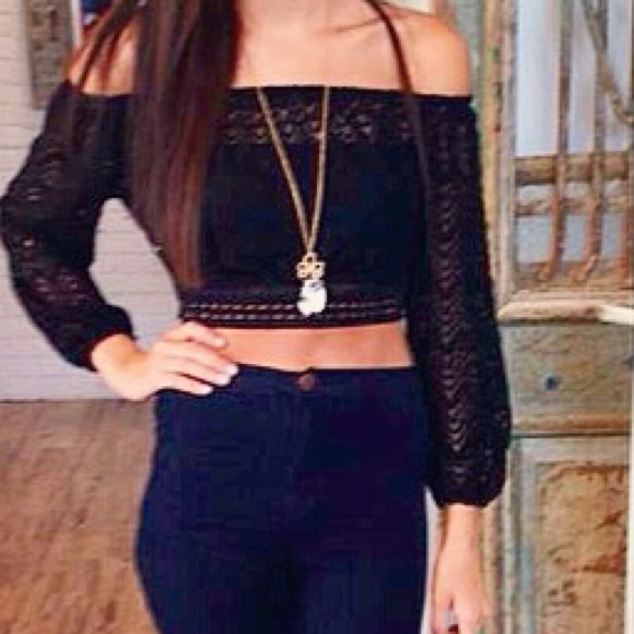 Black crop top