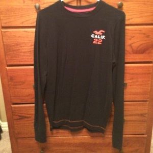 Long sleeved men's Hollister shirt