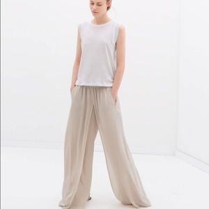 Tan Flowy pants from Zara