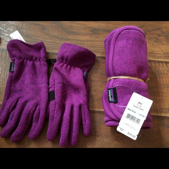 Patagonia glove and scarf set
