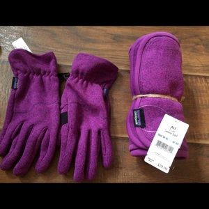 Patagonia glove and scarf set