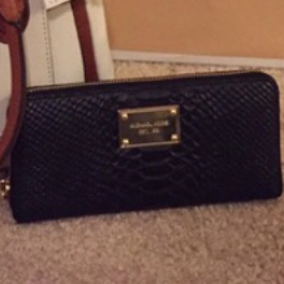 Michael Kors black wallet