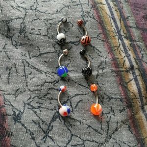 Six belly button rings