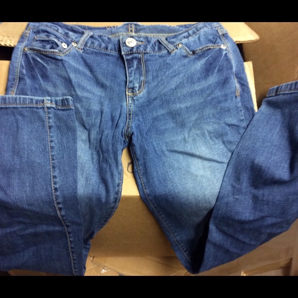 Rue 21 Jeans - Picture 1 of 3