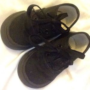 Baby size 4 all black Vans