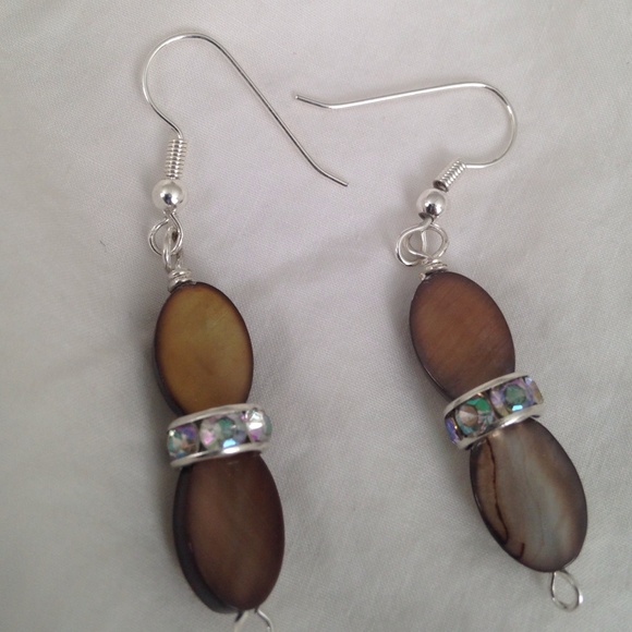 Earring - Picture 2 of 4