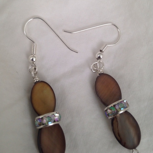 Earring - Picture 3 of 4