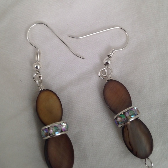 Earring - Picture 4 of 4