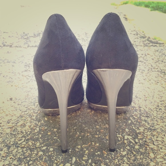 ⭐️SALE⭐️Black and silver heels