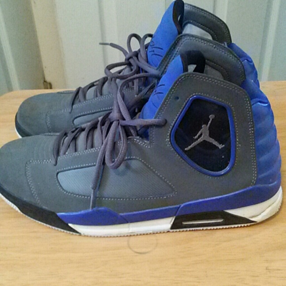 Men's Nike sneakers