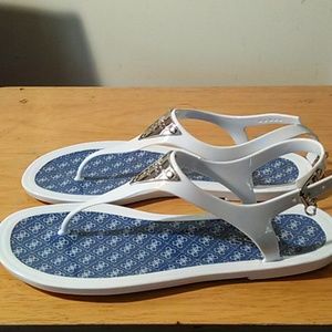 Guess sandles