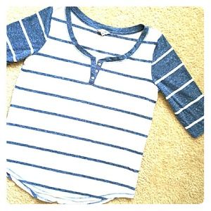 Casual Striped Grainy Blue Tee