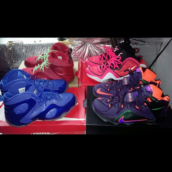 4 pairs of shoes