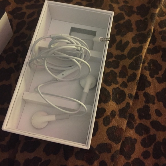 iPhone 4 !!! - Picture 4 of 4