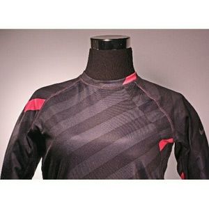 NIKE WOMEN'S PRO COMBAT