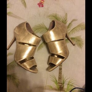 Gold heels