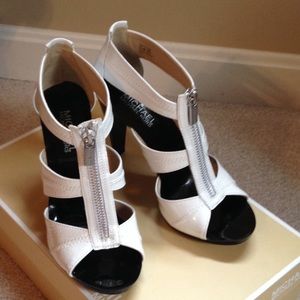 Michael Kors Berkley T Strap