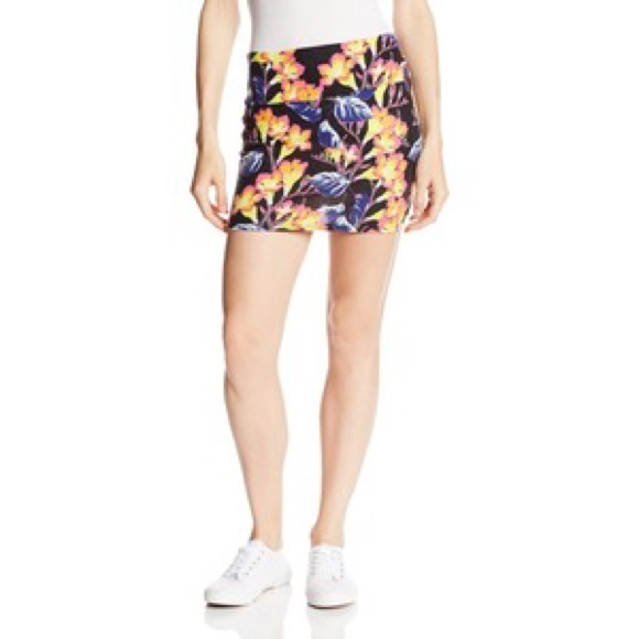 Hurley Camilla tube skirt