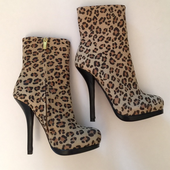 Animal Print Bootie Colin Stuart Size 5 New - Picture 2 of 4