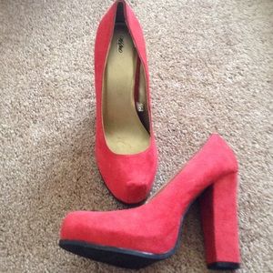 Mossimo platform chunky heel