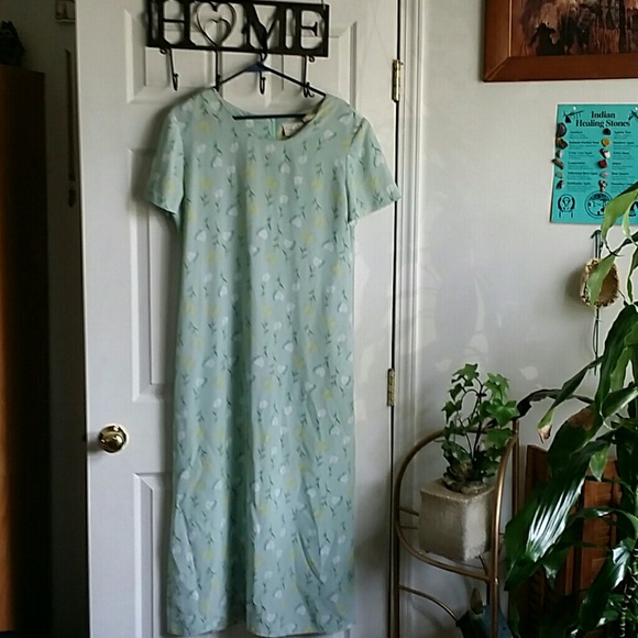 Long dress - Picture 2 of 2