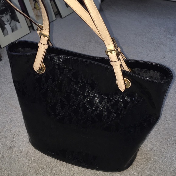 Authentic MICHAEL Michael Kors Handbag