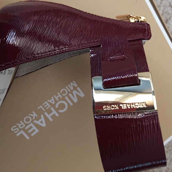 Michael Kors Guilliana mid ankle strap pump - Picture 2 of 4