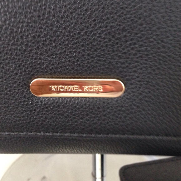 TRADED!! With nicwill85 MK Clutch & Wallet! - Picture 3 of 4