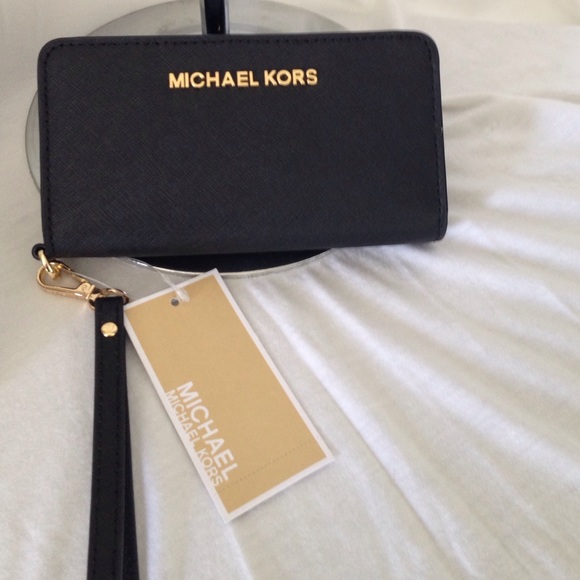 TRADED!! With nicwill85 MK Clutch & Wallet! - Picture 4 of 4