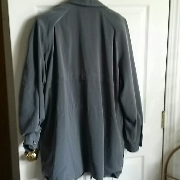 Lightweight jacket - Picture 3 of 3