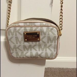 MK Jet Set Mini Crossbody