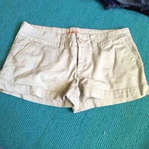 GUESS khaki shorts