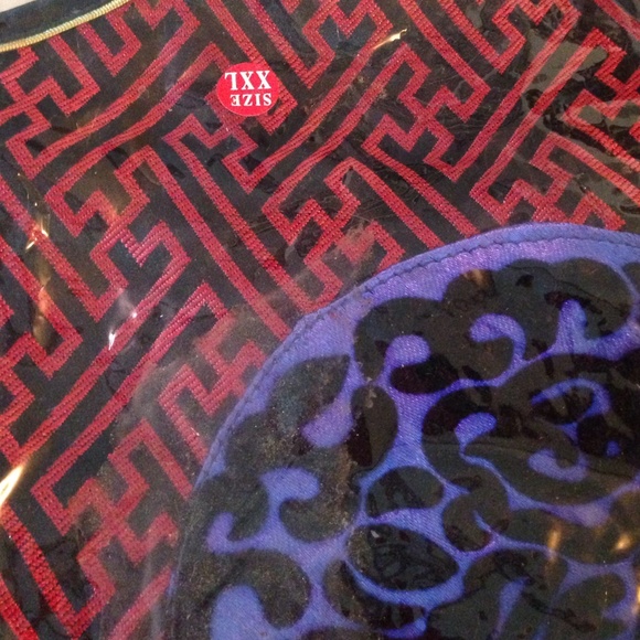 Asian halter top - Picture 2 of 4