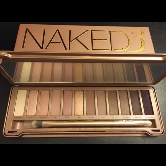 Naked 3 eyeshadow palette