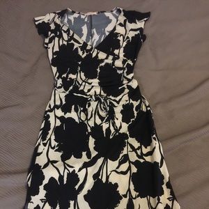 Sexy black and white wrap dress!