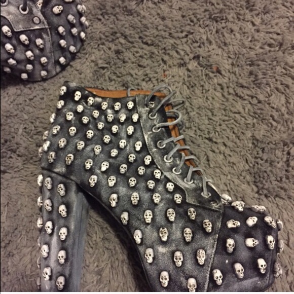 Jeffrey Campbell skull litas!! 💕 - Picture 2 of 2