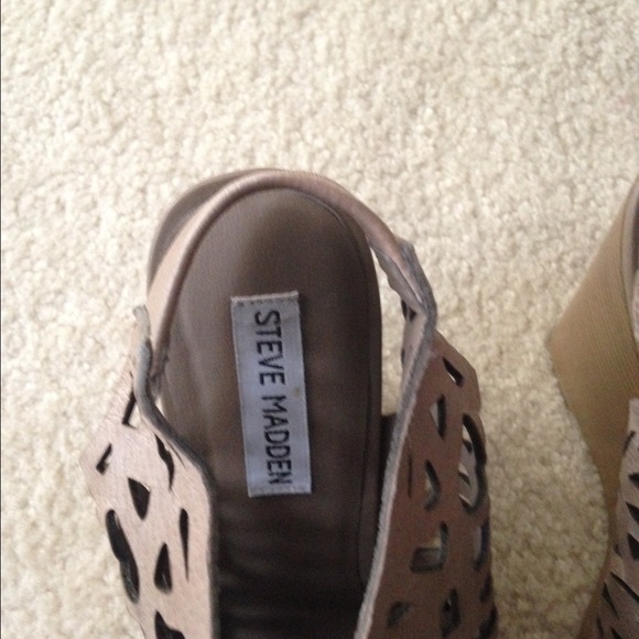 Steve Madden Wedges! Worn once... - Picture 2 of 4