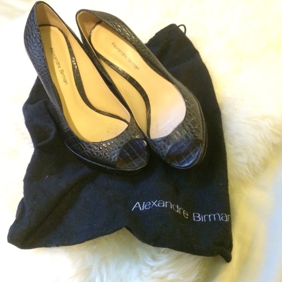 Alexandre Birman Sz 35 Python Peep toe heels w/box - Picture 2 of 7