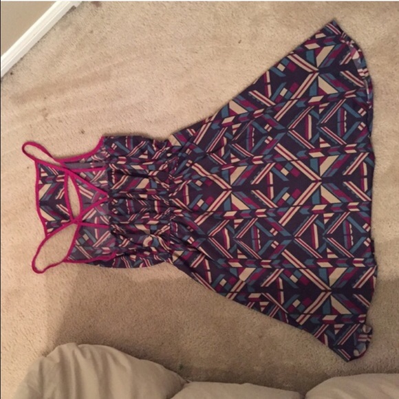 Spaghetti strapped dress - Picture 2 of 3