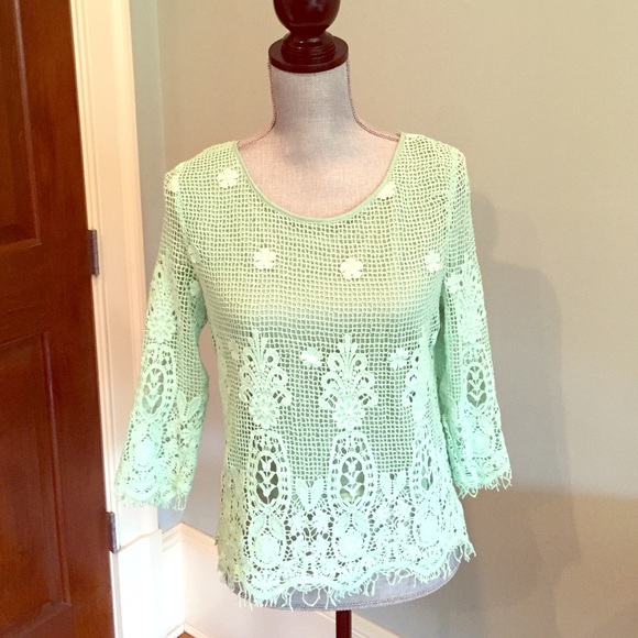 Lovemarks Tops - Size Med Mint 3/4 sleeve Lovemarks top
