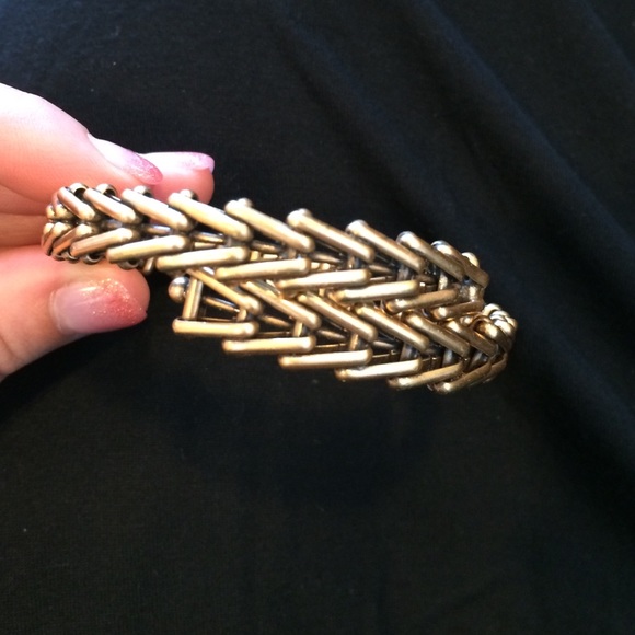 Alex and Ani Jewelry - Alex and Ani gold gypsy wrap