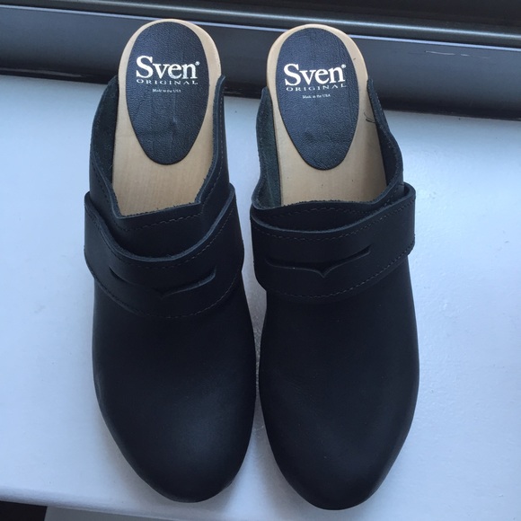 Sven black leather clogs size 41/11