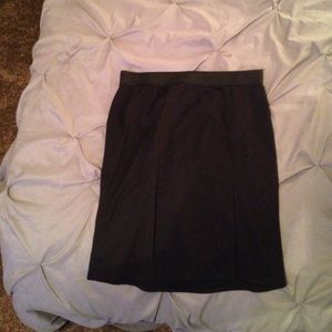 Black pencil skirt!
