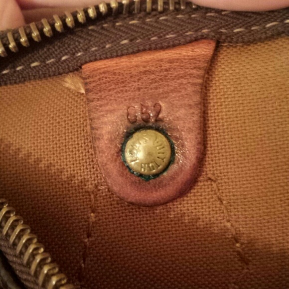 Sold. Vintage Louis Vuitton Speedy 25 - Picture 3 of 4