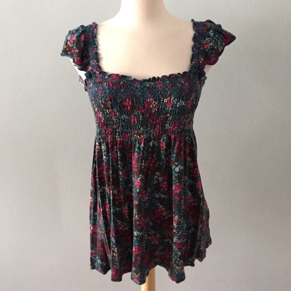 ❗️SALE❗️ H&M floral baby doll like top