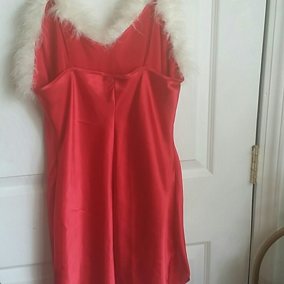 Cinema brand Santa helper nightie - Picture 2 of 2